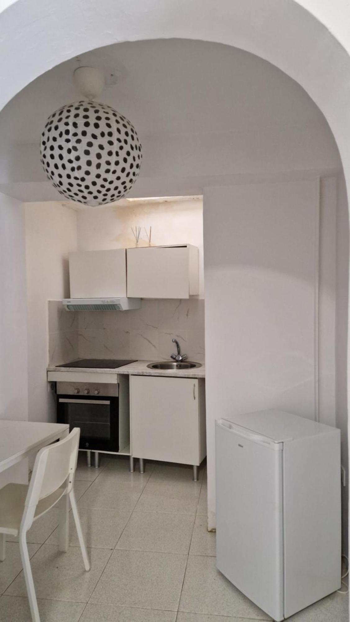 Costa Star Light Apartemen